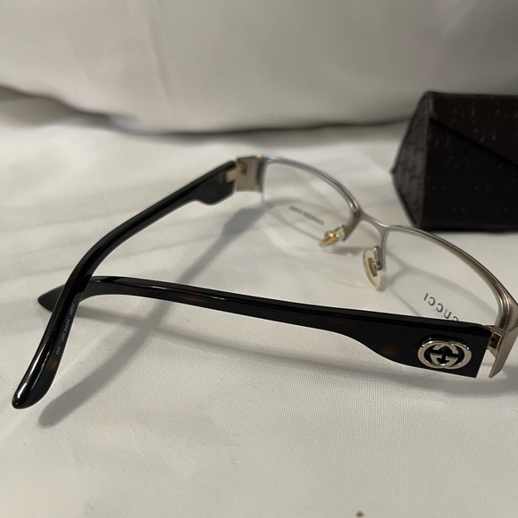 Gucci eyeglass frame - Picture 2 of 4